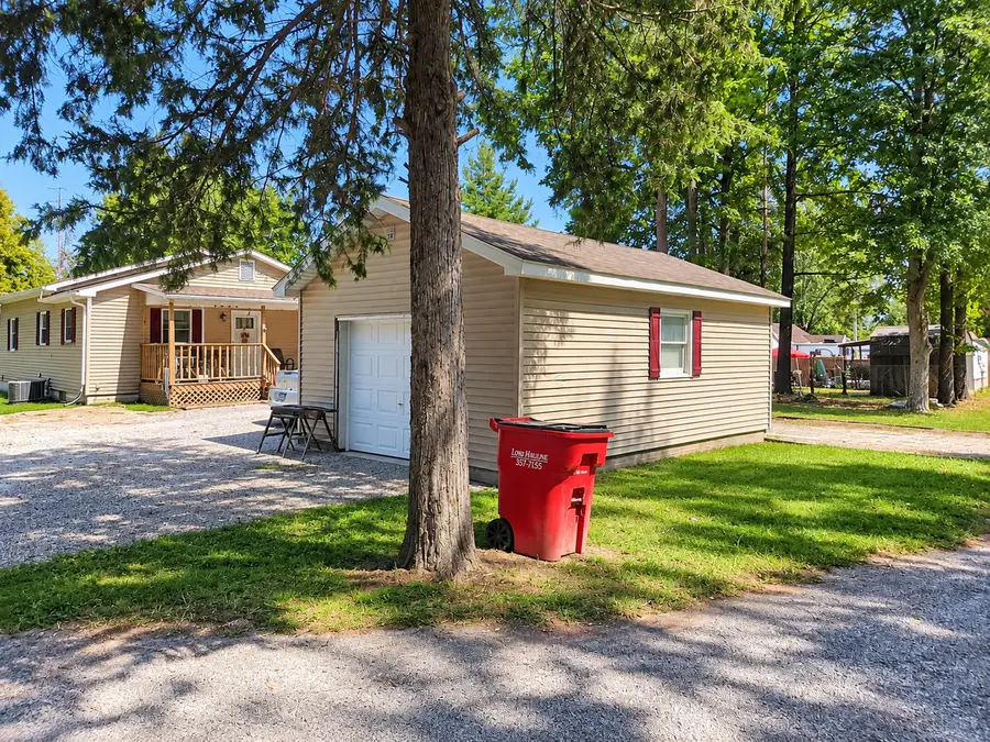 901 E Olive Street, Du Quoin No 6, IL 62832 - #2