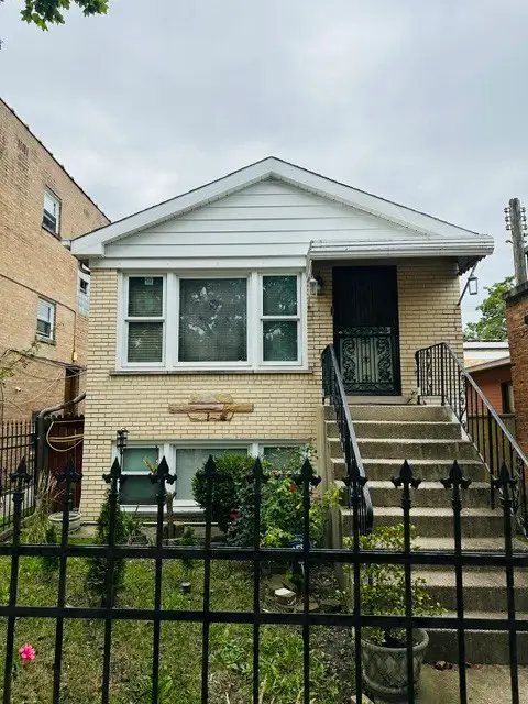 5656 N Jersey Avenue, Chicago, IL 60659 - #1