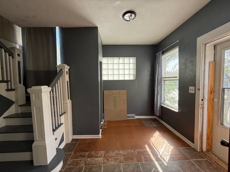 930 W Park Avenue, Joliet, IL 60436 - #2