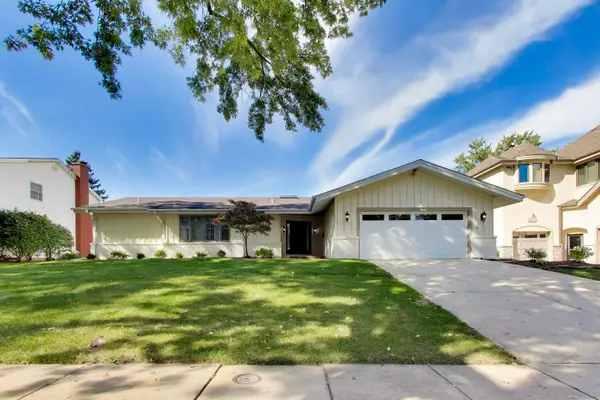 1117 Summit Hills Lane, Naperville, IL 60563