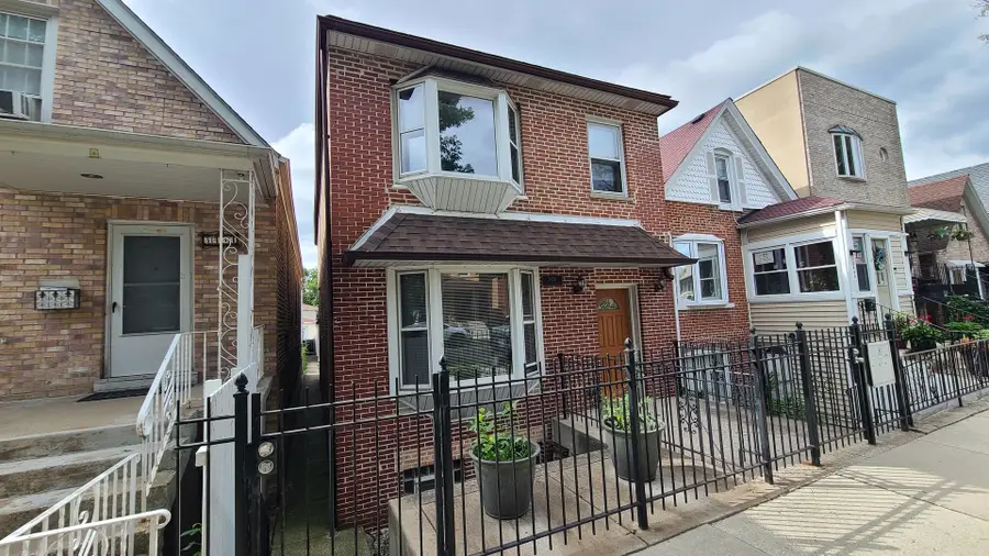 3450 S Leavitt Street, Chicago, IL 60608 - #2
