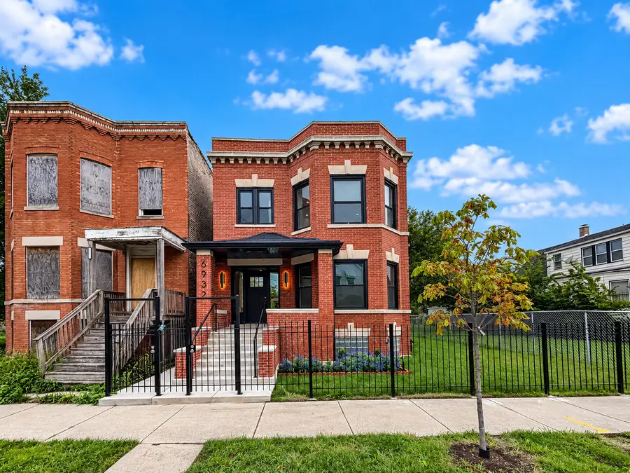 6932 S Loomis Boulevard, Chicago, IL 60636 - #3