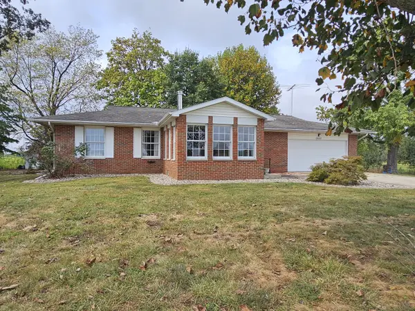 4165 Black Diamond Road, Nashville, IL 62263