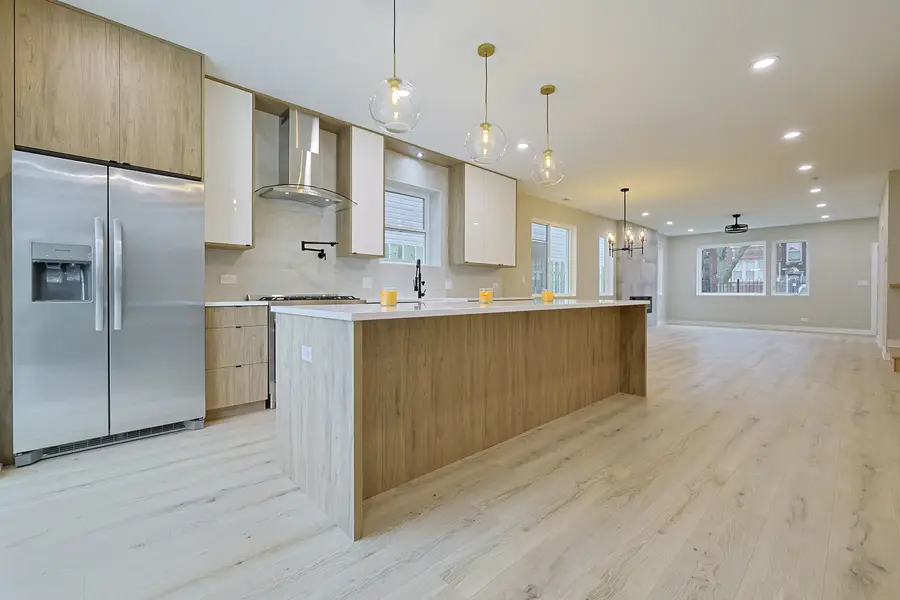 5837 W Iowa Street, Chicago, IL 60651 - #2
