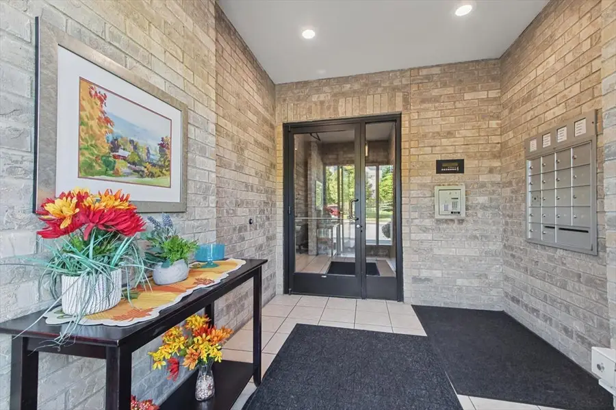 11131 Waters Edge Drive #1B, Orland Park, IL 60467 - #3