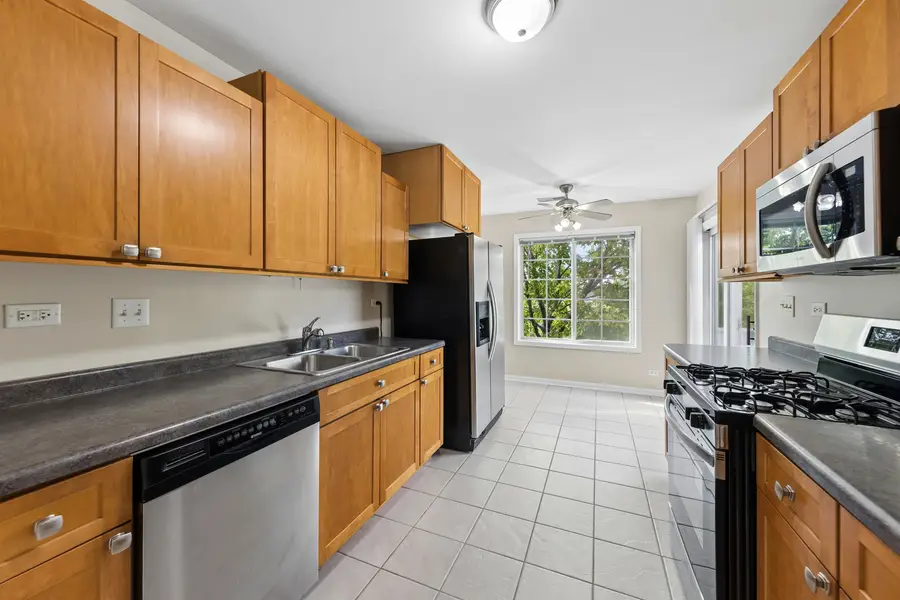 240 Ashbury Lane W #6, Roselle, IL 60172 - #3