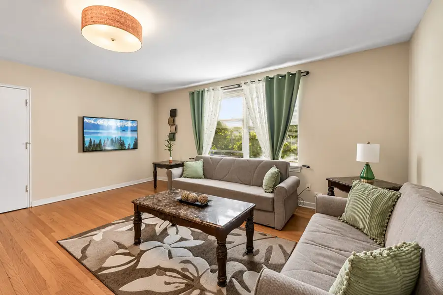 7145 N Washtenaw Avenue #2-N, Chicago, IL 60645 - #2