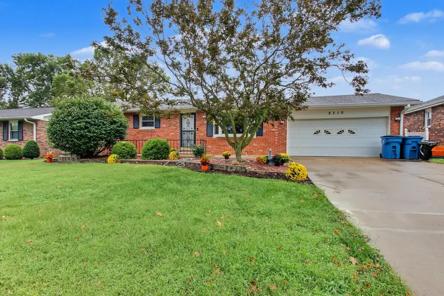 2310 Mary Lane, Quincy, IL 62305 - #2