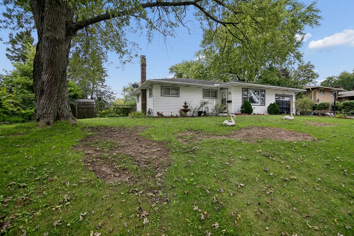 3858 E Lakeview Drive, Kankakee, IL 60901 - #1