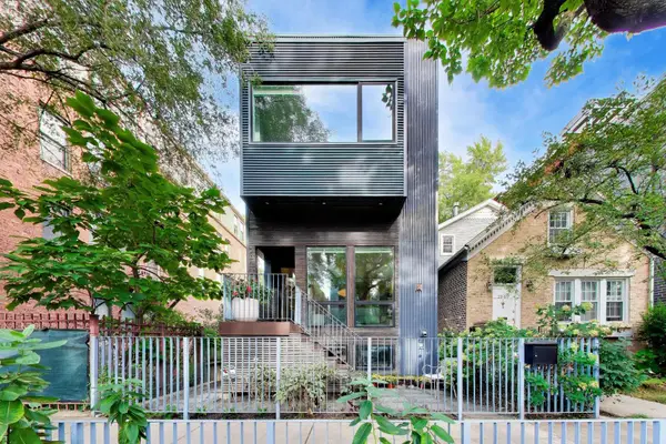 2071 N Oakley Avenue, Chicago, IL 60647
