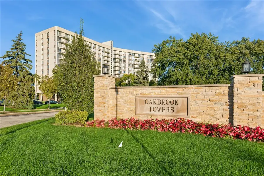 20 N Tower Road #6A, Oak Brook, IL 60523 - #2