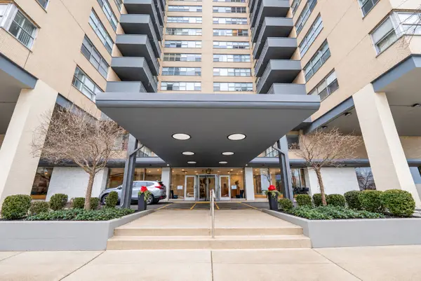 Address Withheld By Seller, Chicago, IL 60660