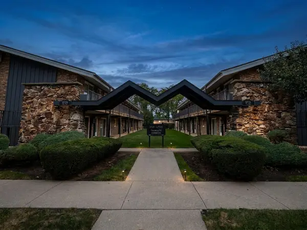 3721 Ruby Street #205S, Schiller Park, IL 60176