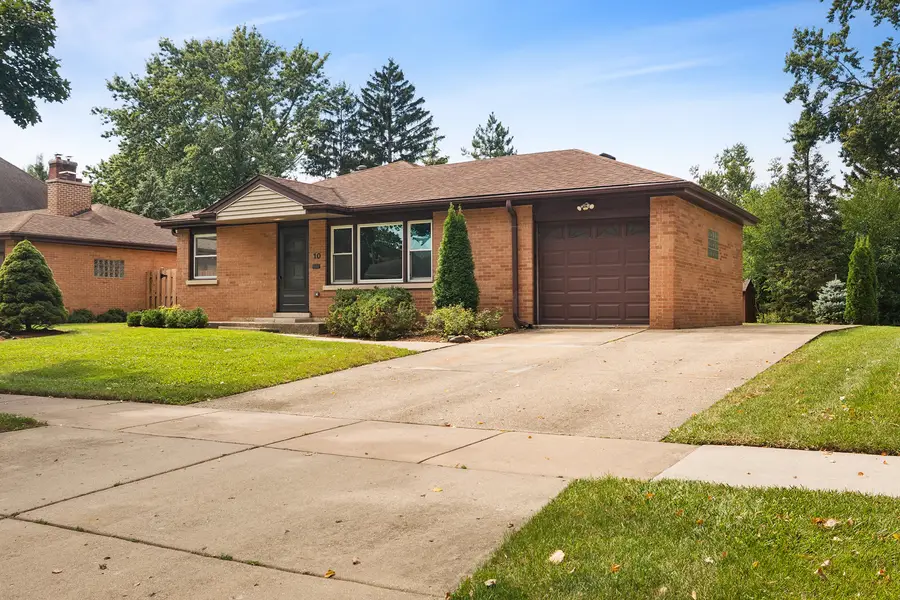 10 N School Street, Mount Prospect, IL 60056 - #2