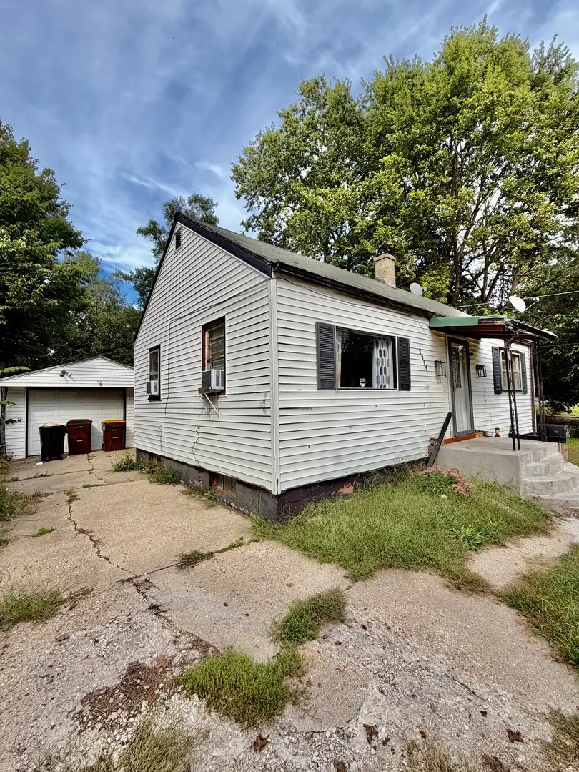 2015 Chestnut Street, Rockford, IL 61102 - #2