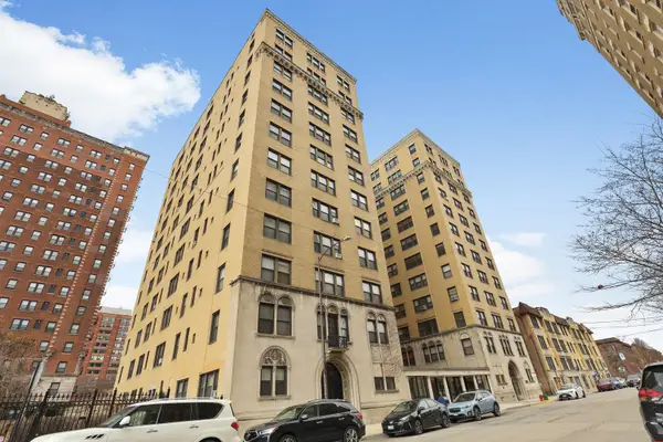 1755 E 55th Street #305, Chicago, IL 60615