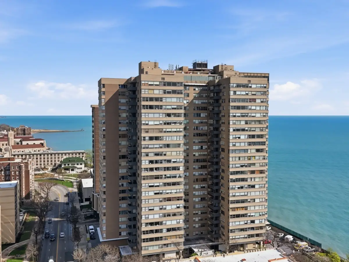 6301 N Sheridan Road #17R, Chicago, IL 60660 - #1