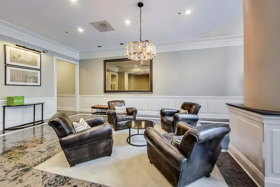 630 N State Street #2109, Chicago, IL 60654 - #3