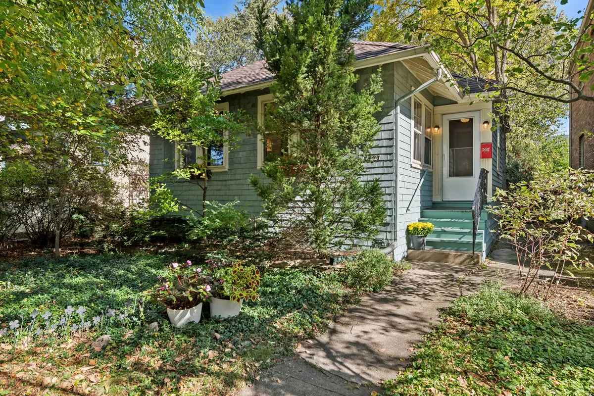 2227 Pioneer Road, Evanston, IL 60201 - #1