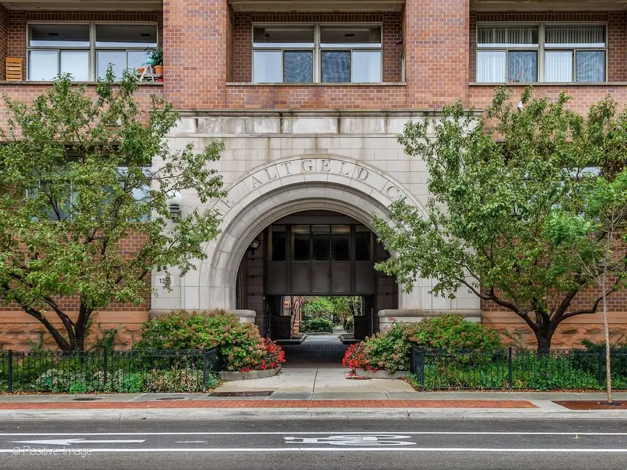 1350 W Fullerton Avenue #210, Chicago, IL 60614 - #2