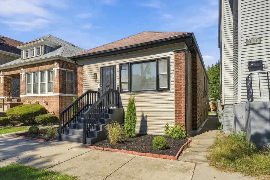 710 E 92nd Place E, Chicago, IL 60619 - #3