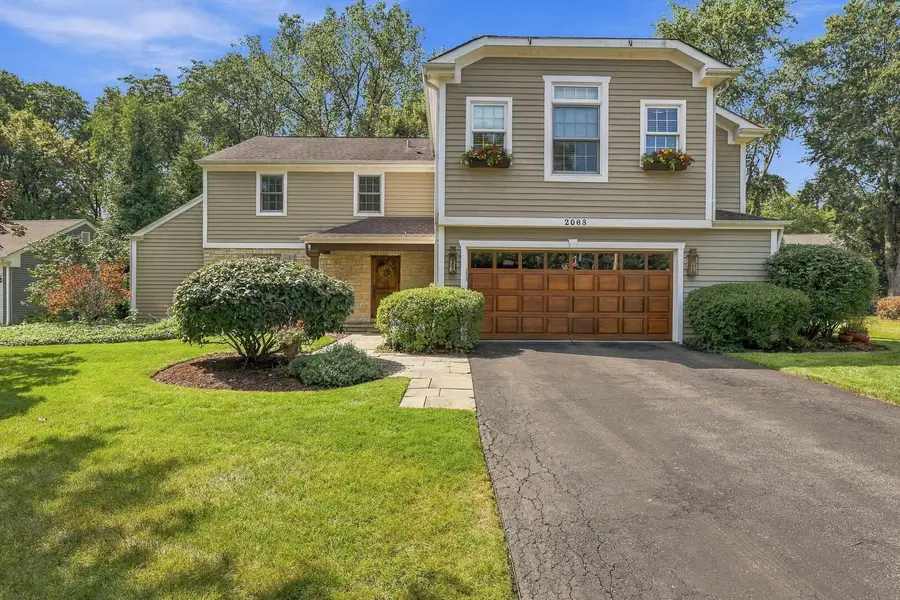 2068 N Butternut Lane, Northbrook, IL 60062 - #2