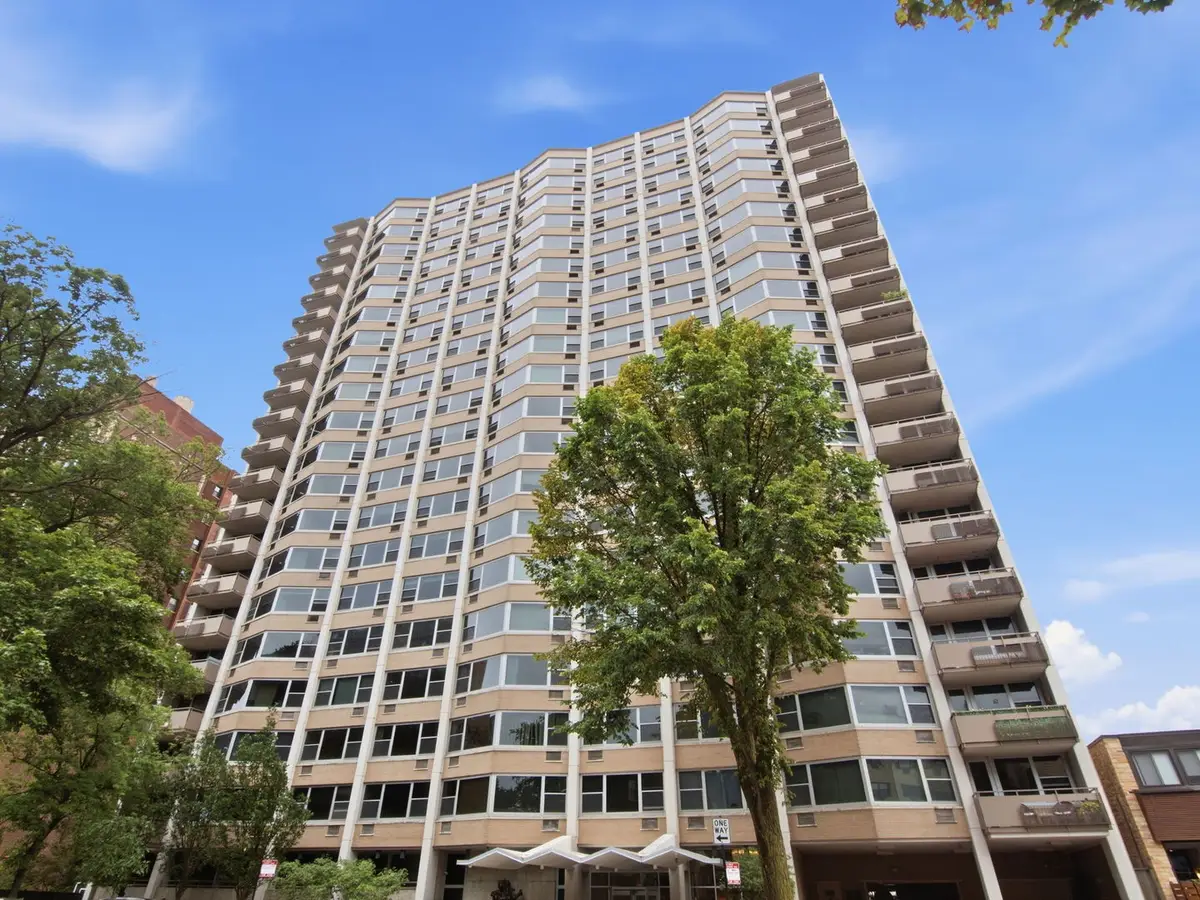 555 W Cornelia Avenue #1002, Chicago, IL 60657 - #1