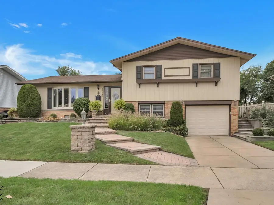 15142 Colina Avenue, Oak Forest, IL 60452 - #2