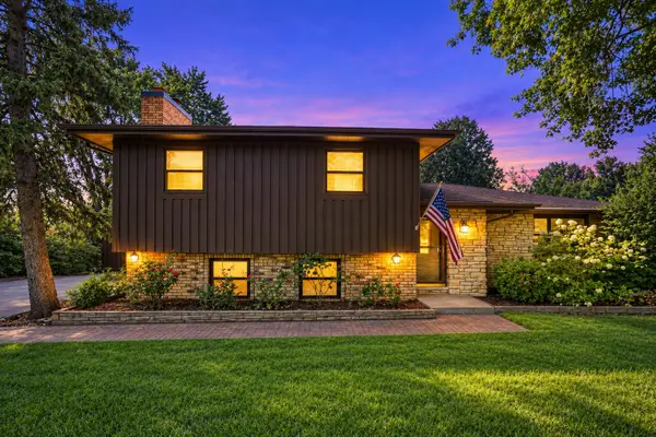 11S534 Lemont Road, Lemont, IL 60439