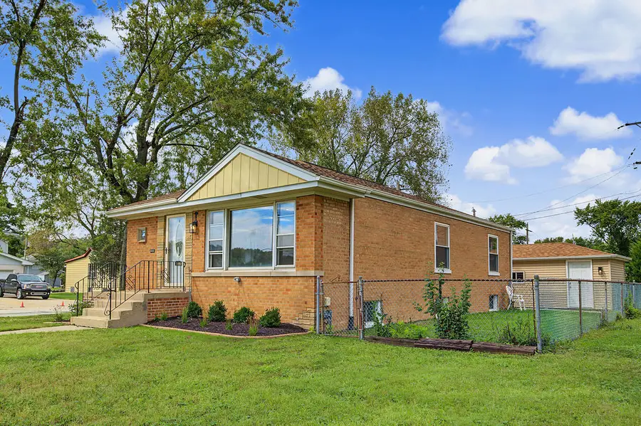 291 W Sauk Trail, South Chicago Heights, IL 60411 - #3