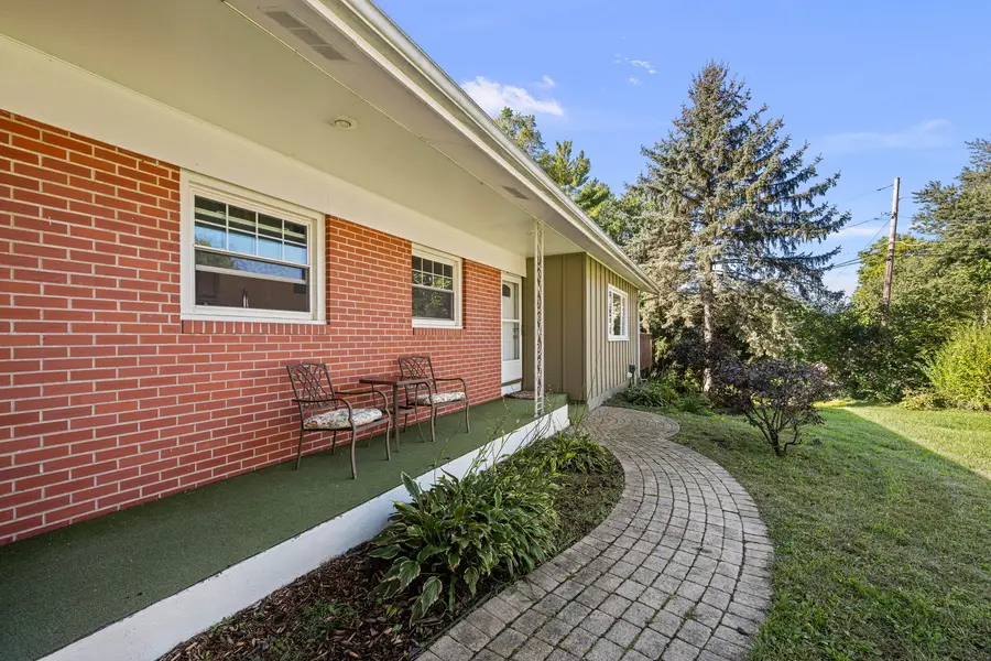 1223 Hillside Drive, Bettendorf, IA 52722 - #3