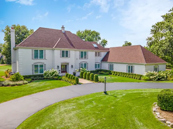 10 Corey Drive, Barrington, IL 60010