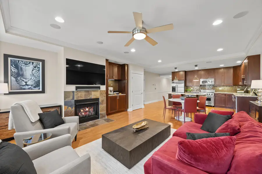 1921 W Diversey Parkway #402, Chicago, IL 60614 - #3