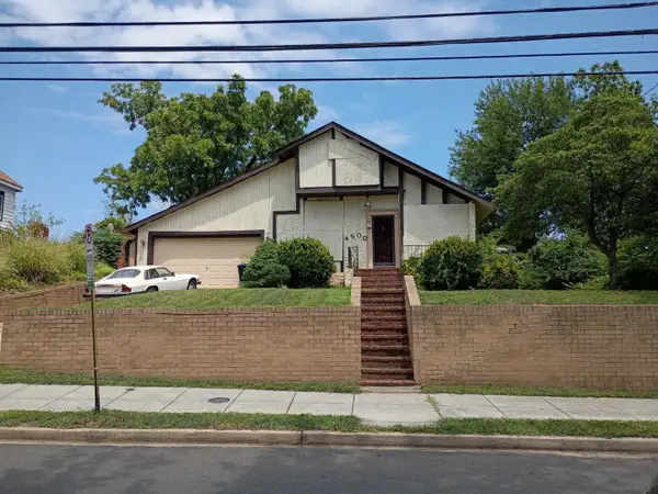 4500 Brooks Street, Washington,  20019