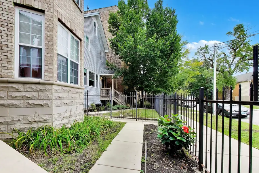 3614 W Shakespeare Avenue, Chicago, IL 60647 - #2
