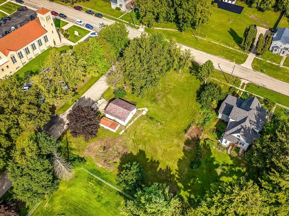 512 W Main Street, Durand, IL 61024 - #1