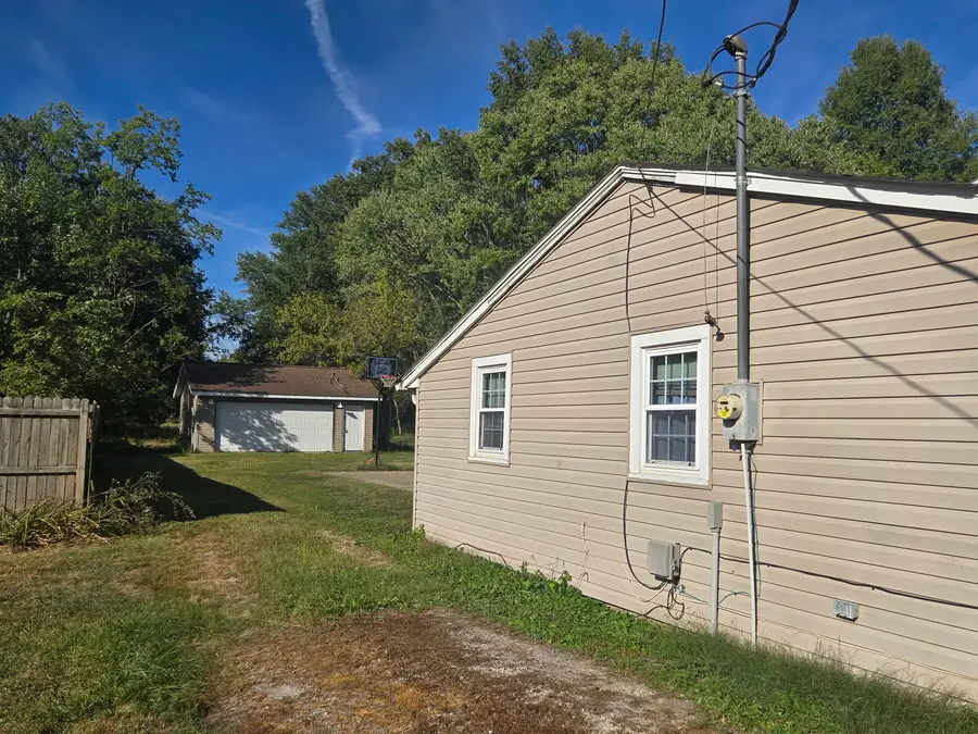 720 Airport Road, Mount Vernon, IL 62864 - #2