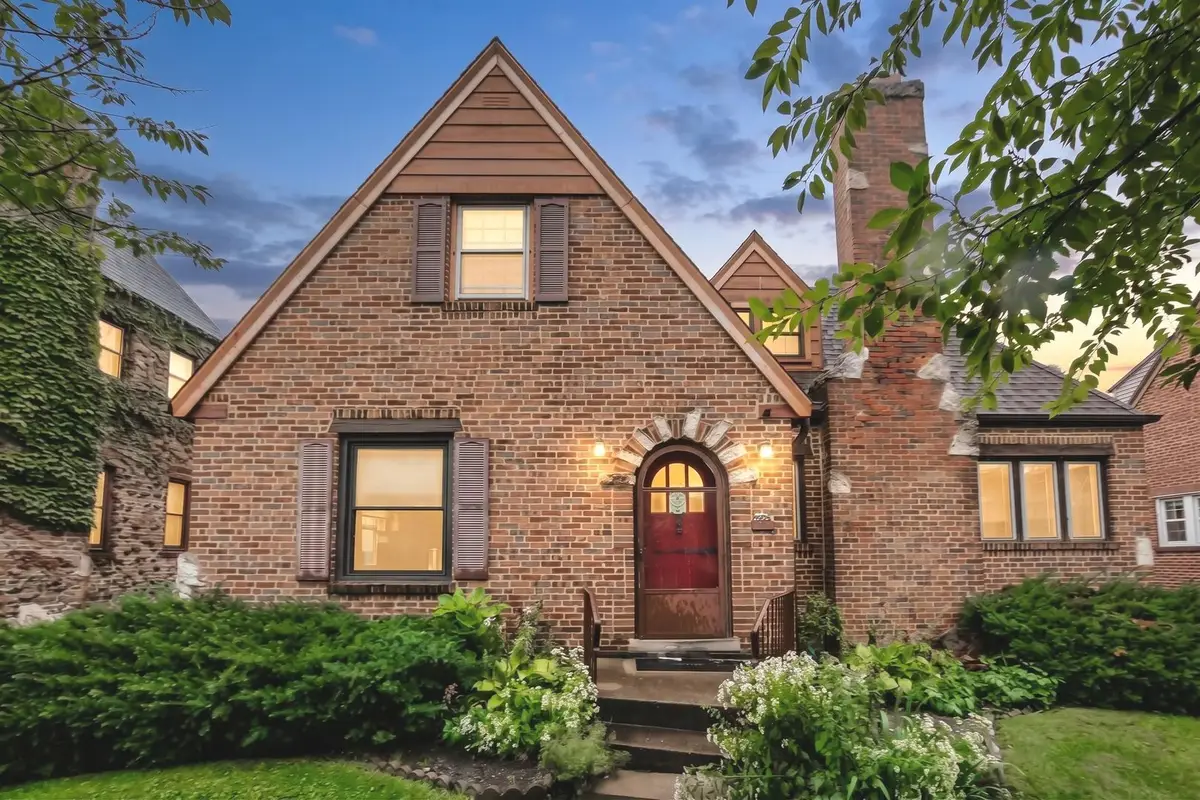 229 East Avenue, Park Ridge, IL 60068 - #1