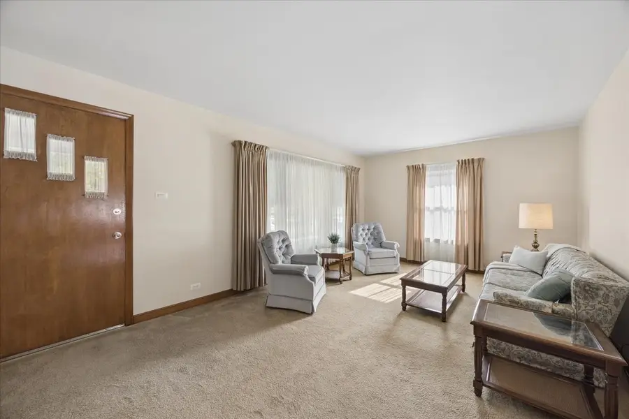 1864 Sunnyside Avenue, Westchester, IL 60154 - #3