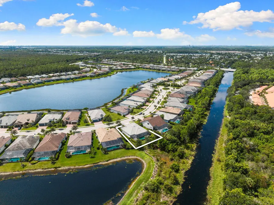 6907 Cocoplum Street, Naples, FL 34114 - #2