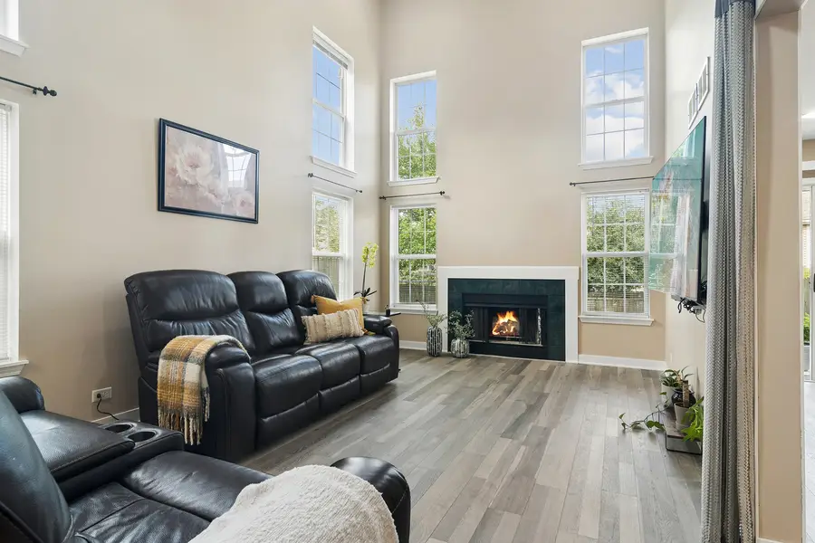 1432 Newport Lane, Mundelein, IL 60060 - #2