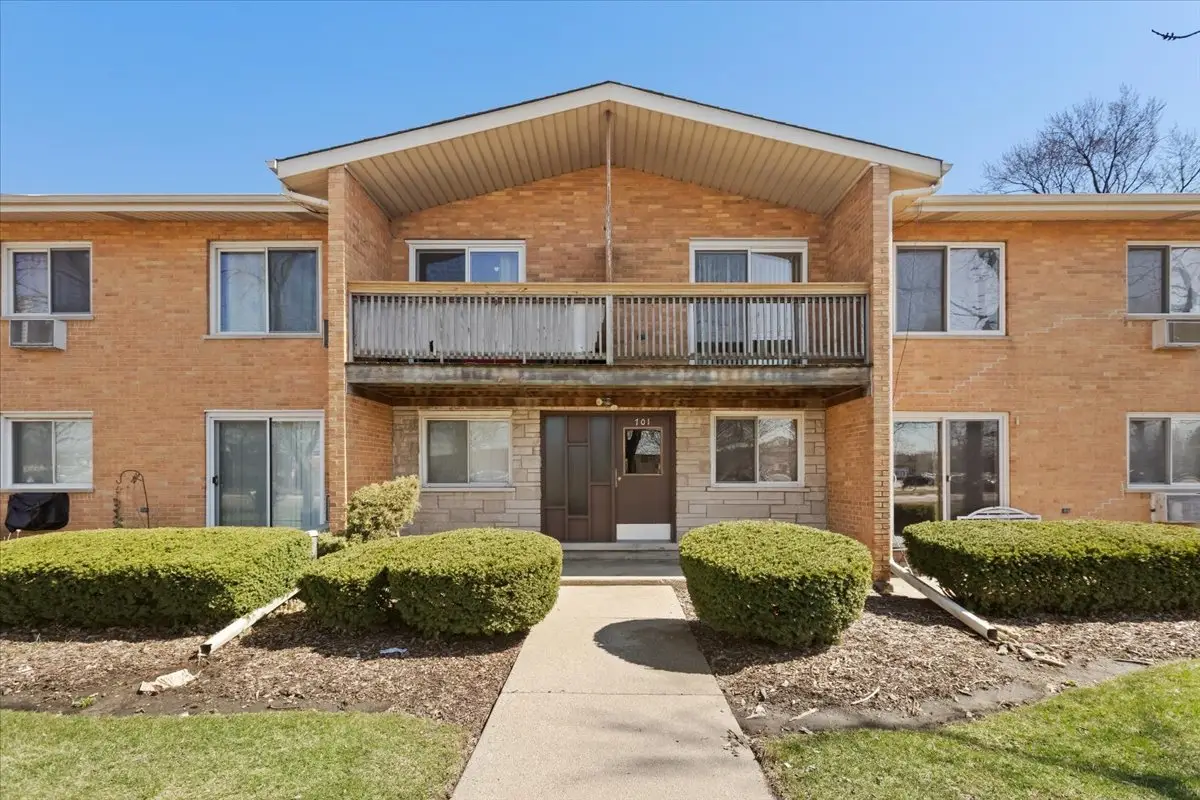 701 S Elmhurst Road #H, Des Plaines, IL 60016 - #1