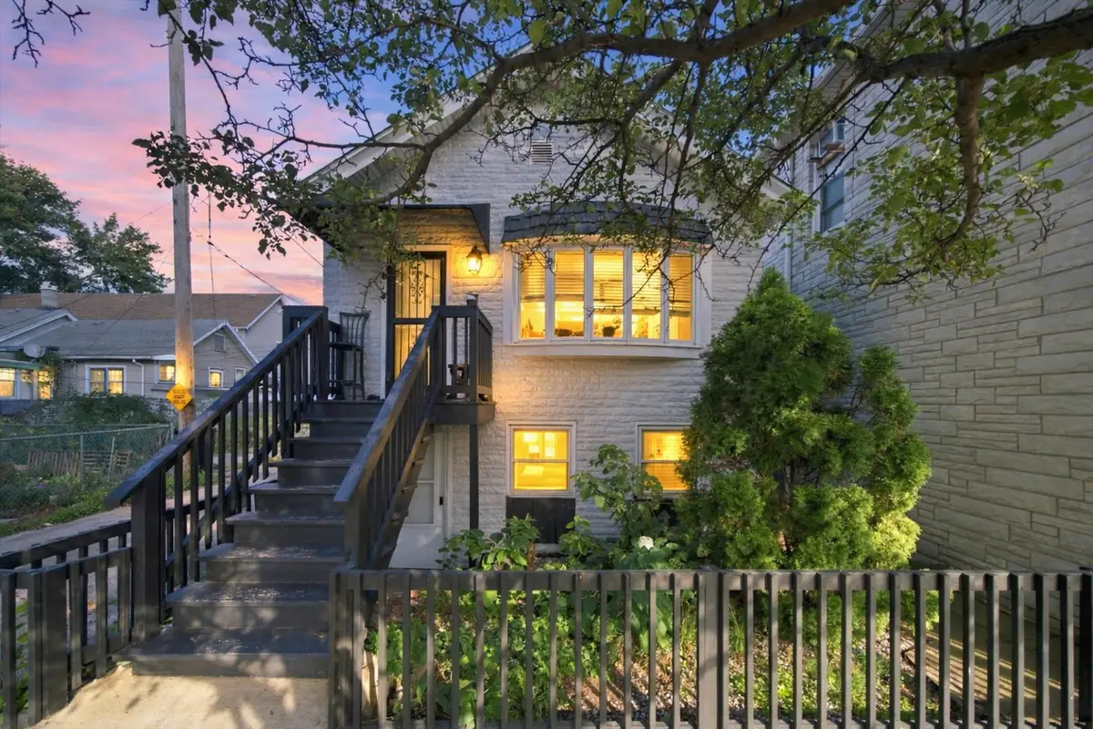 2813 S Shields Avenue, Chicago, IL 60616 - #1
