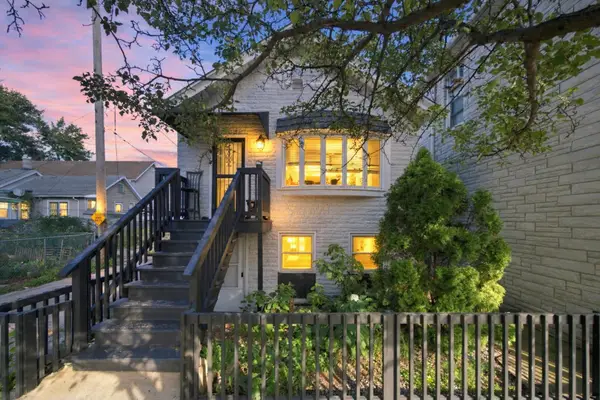 2813 S Shields Avenue, Chicago, IL 60616