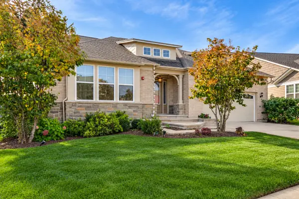 637 Insull Drive, Vernon Hills, IL 60061