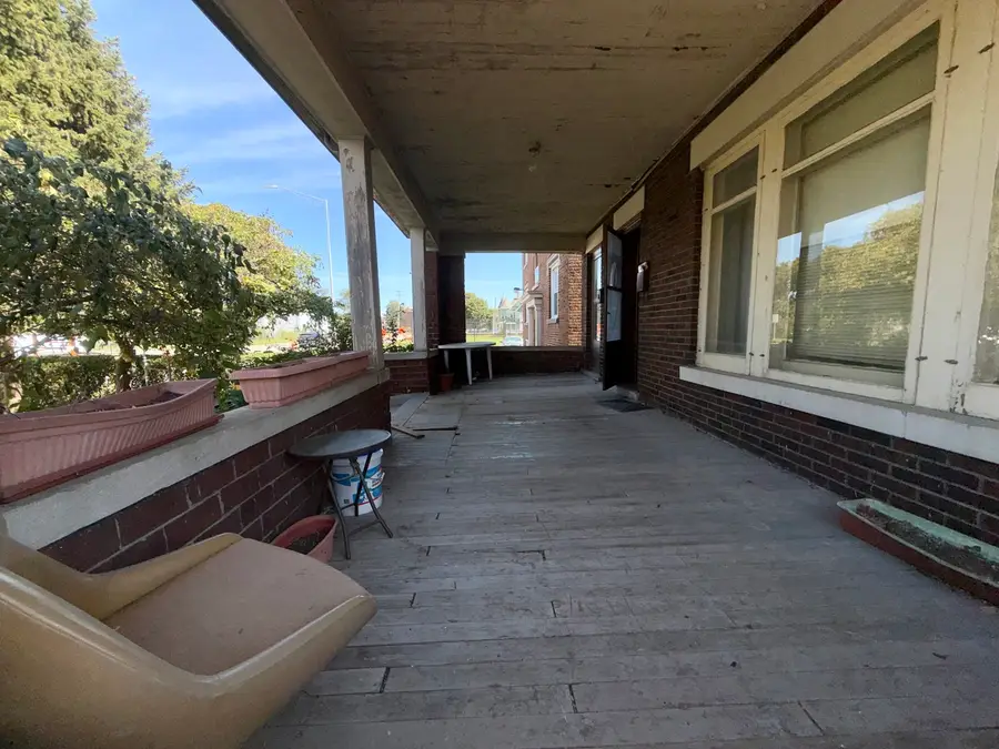 564 E Cass Street, Joliet, IL 60432 - #2