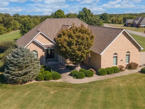 33 Bogey Lane, Makanda, IL 62958