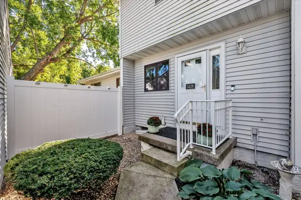 3426 Cedarview Court, Bettendorf, IA 52722