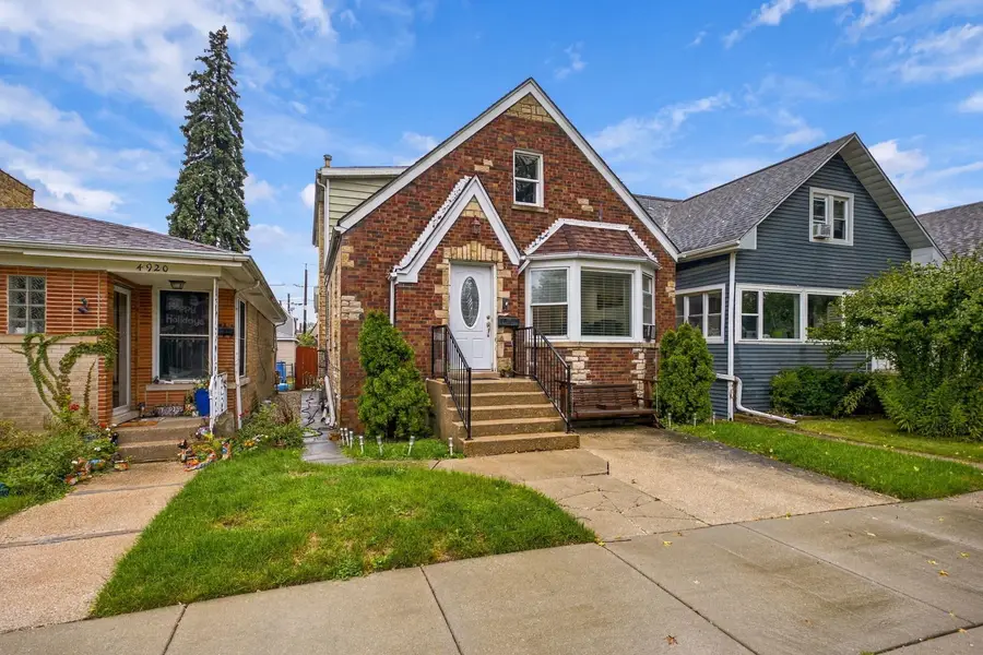 4918 W Winnemac Avenue, Chicago, IL 60630 - #3