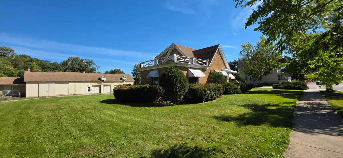 302 Washington Street, Algonquin, IL 60102 - #1